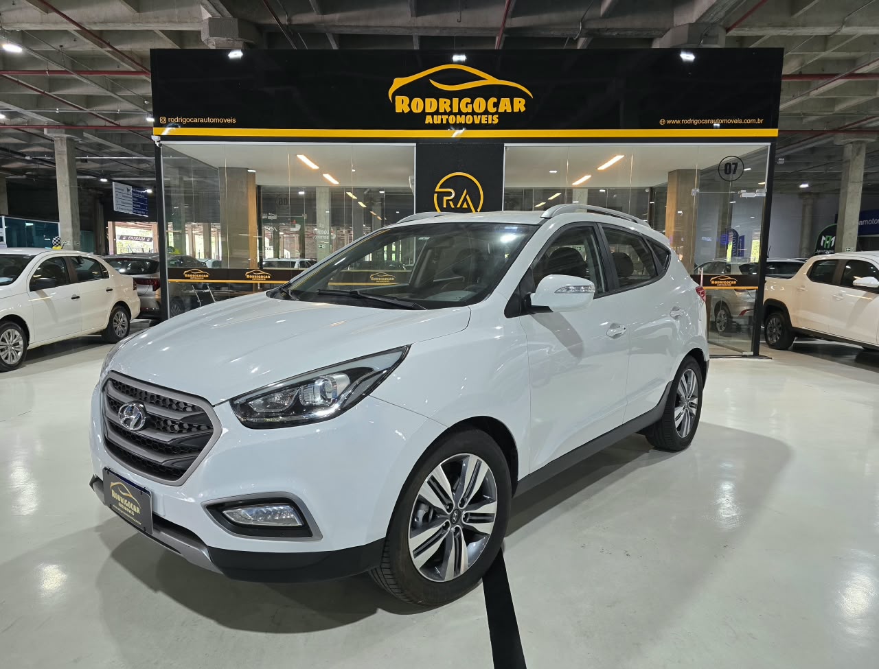 HYUNDAI